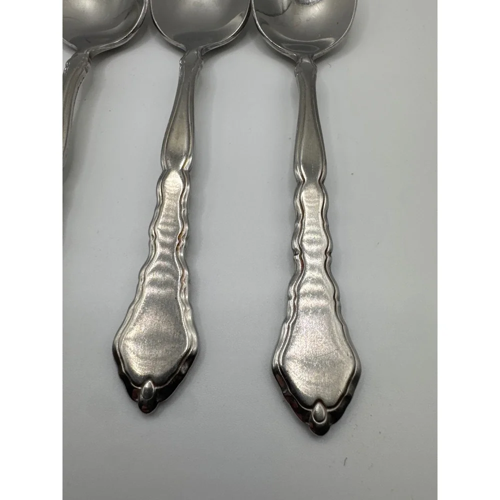 Oneida Royal Chippendale Stainless Teaspoons Set of 5 USA 18/8 Glossy 6 inch